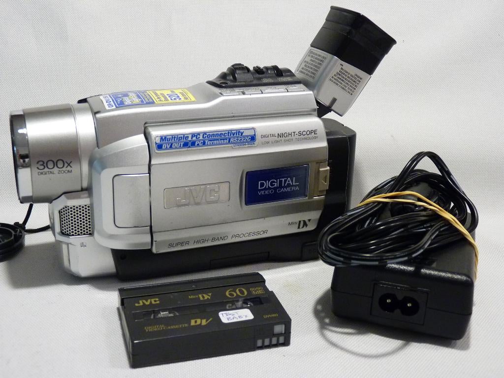 JVC GR-DVL150EG MiniDV, accu+oplader, TV, Hi-fi & Vidéo, Caméscopes numériques, Comme neuf, Caméra, JVC, 8 à 20x, Lampe intégrée
