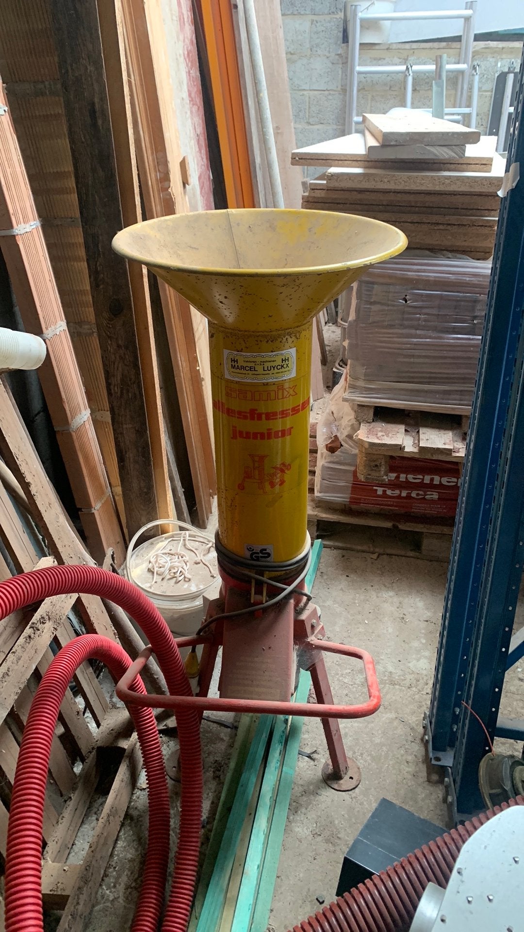 Freesmachine voor dierenvieding, Ophalen, Gebruikt
