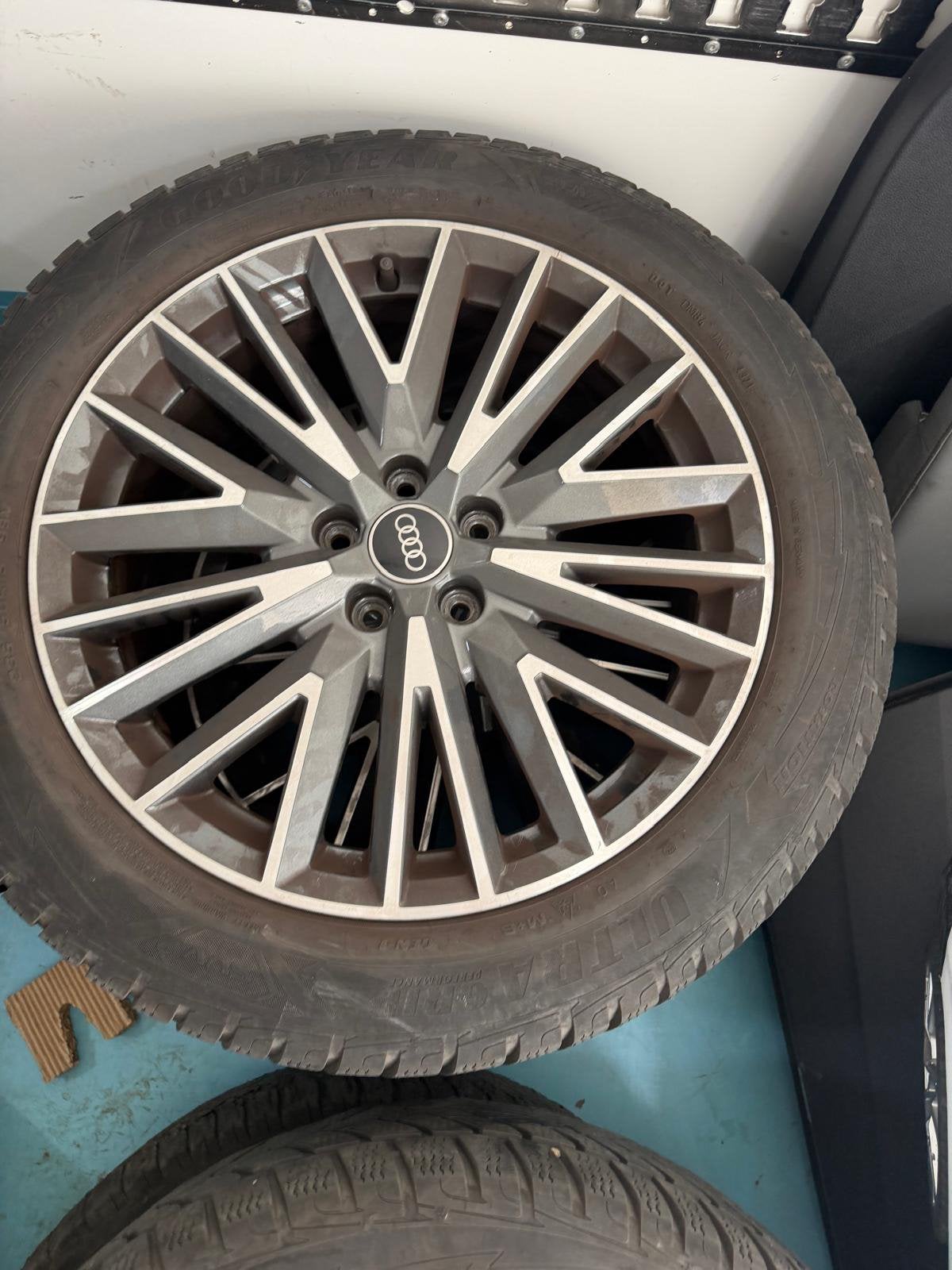 Jantes audi 19 piuces, Autos : Pièces & Accessoires, Pneus & Jantes, Pneus et Jantes, Pneus hiver, Enlèvement ou Envoi, 19 pouces