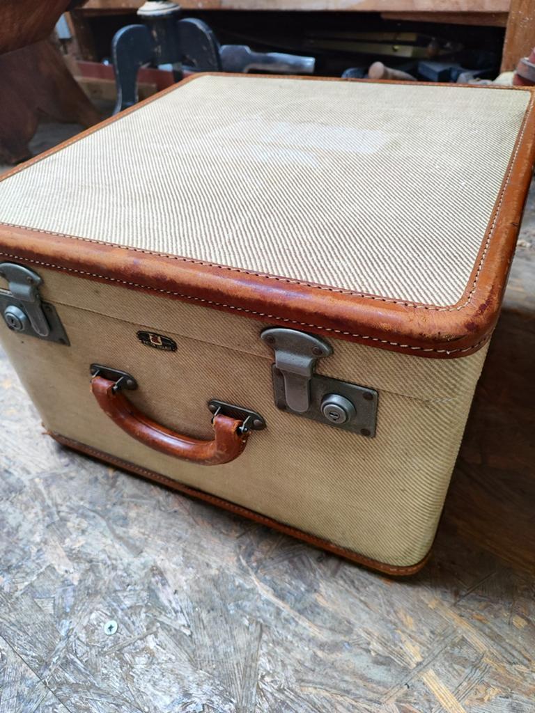 Reis koffer, VICTOR LUGGAGE, England, Handtassen en Accessoires, Koffers, Ophalen of Verzenden