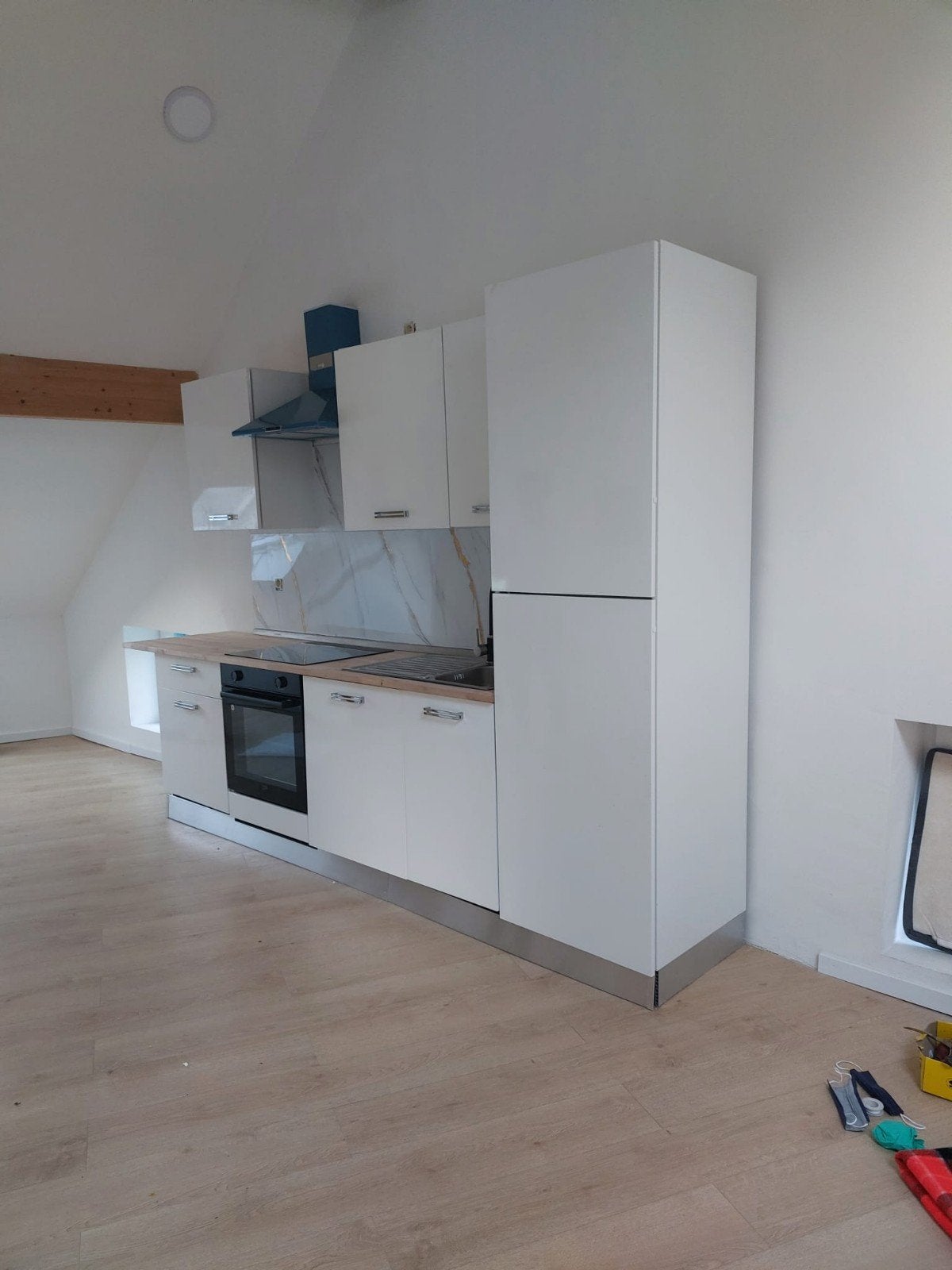 Keuken te koop inclusief alle toestellen, Ophalen, Wit, Enkelwandige keuken, Zo goed als nieuw