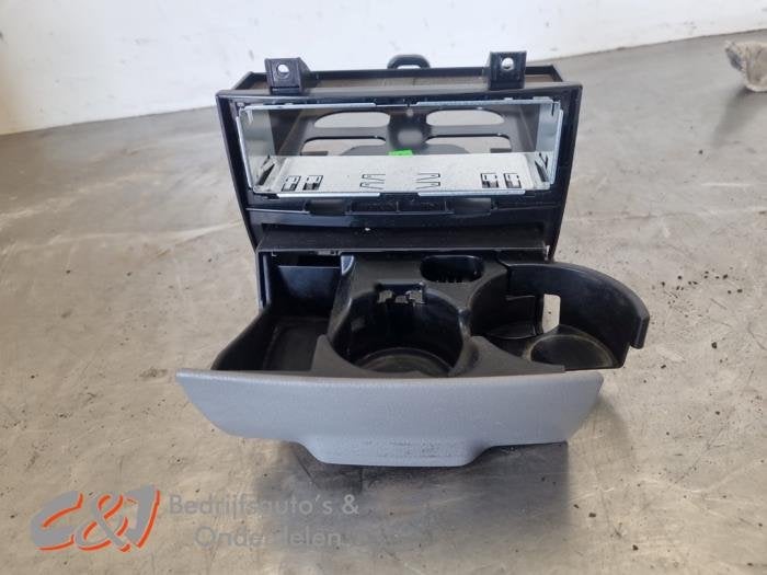 Porte-gobelet d'un Mercedes Sprinter, 3 mois de garantie, Utilisé, -, -