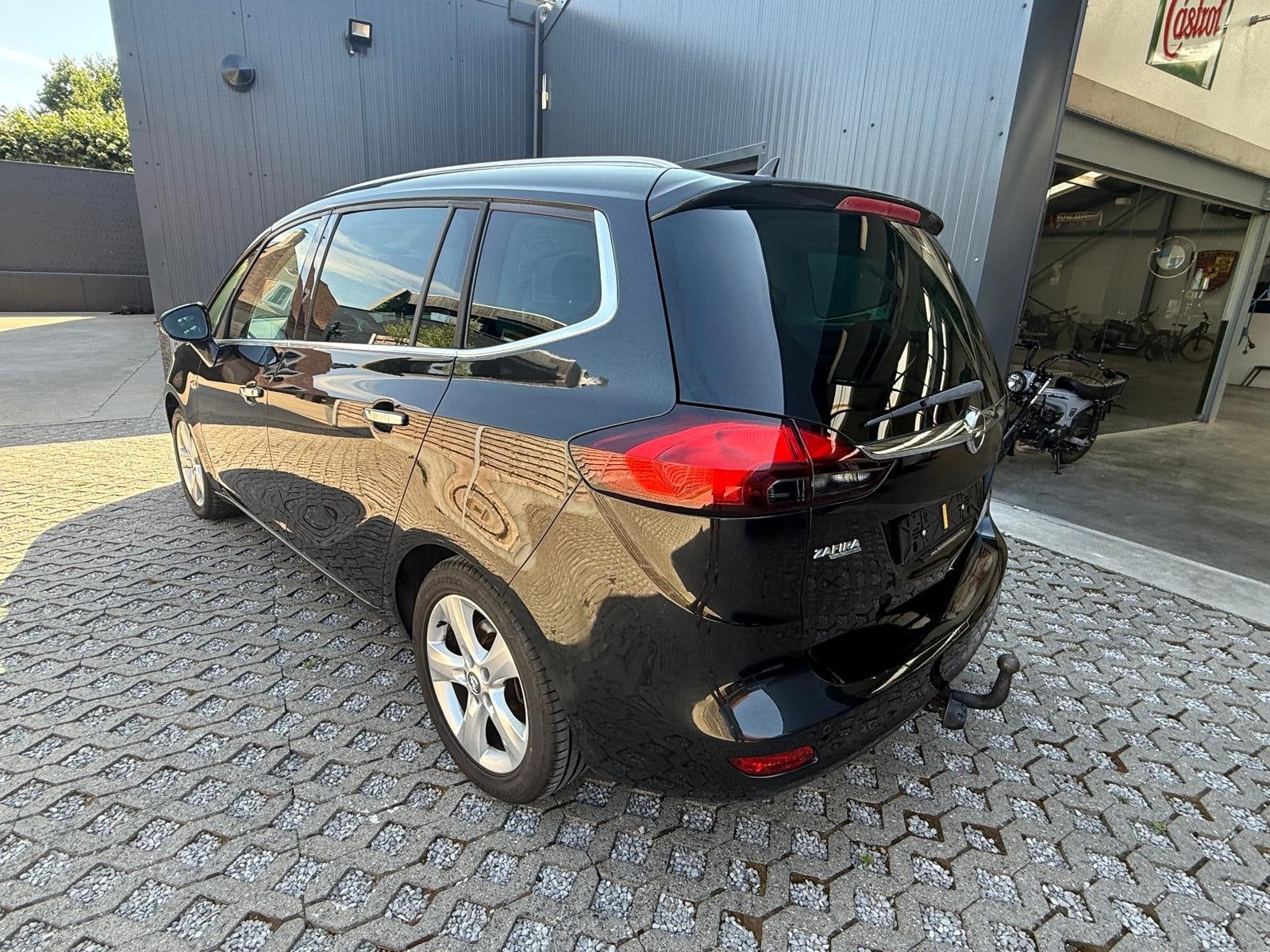 Opel Zafira TOURER - Benzine - 7 plaatsen, Autos, Euro 5, Achat, Entreprise, Noir