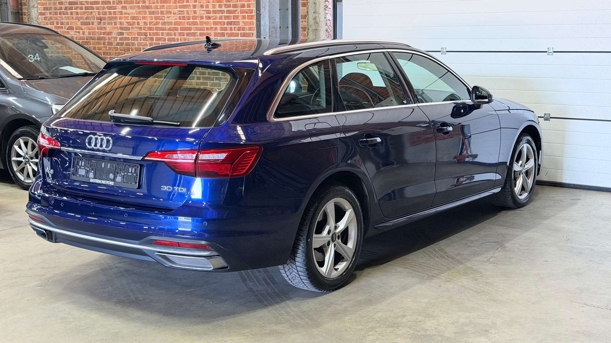 Audi A4 Avant 30 TDi Automaat Garantie EURO 6d, Automaat, 135 pk, Stof, Gebruikt