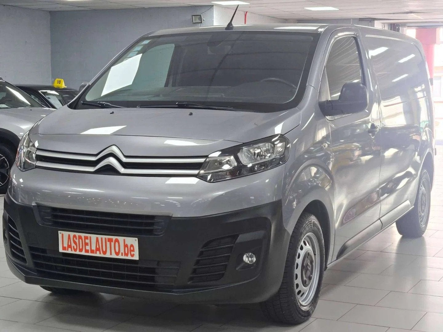 Citroën Jumpy 2.0 BlueHDI L2 Long Chassis 3Places Bluetooth, Autos, Camionnettes & Utilitaires, Argent ou Gris, Achat, Euro 6