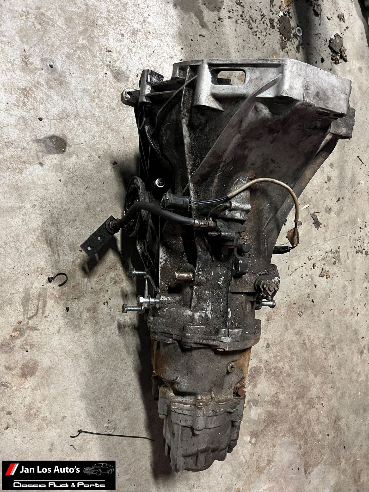 Audi 200 typ44 C3 versnellingsbak 5- bak code 3V 3K, Ophalen, Gebruikt, -, Audi