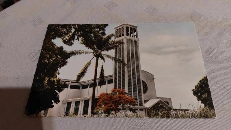 postkaart : La Cathédrale/Pointe-Noire/Brazzaville, Ophalen of Verzenden, Buiten Europa