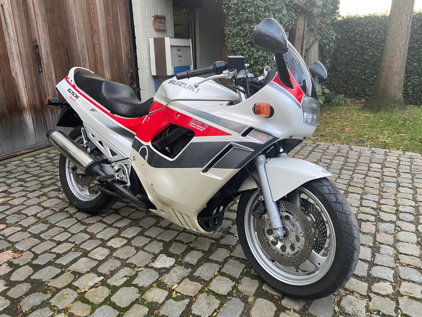 Suzuki GSX750F, Motoren, Motoren | Suzuki, 750 cc, Particulier, Meer dan 35 kW, Toermotor