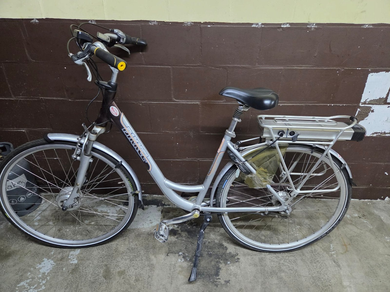 elektrische damesfiets bikkel, Fietsen en Brommers, Ophalen