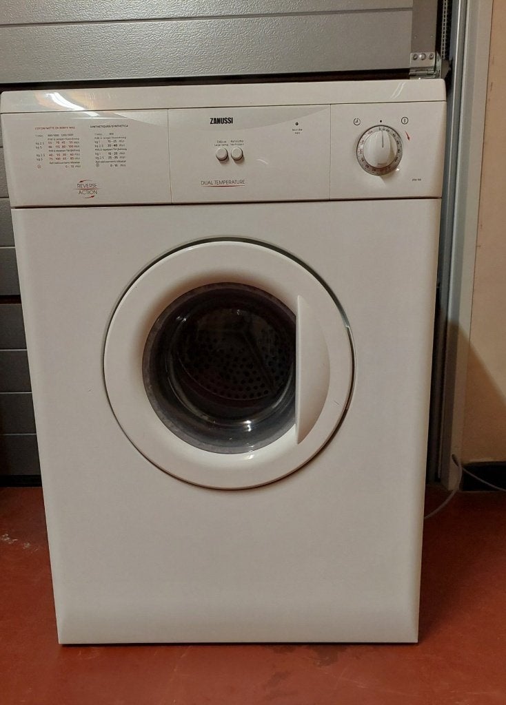 ZANUSSI droogkast ZTA110, Elektronische apparatuur, Ophalen, Gebruikt, Luchtafvoer, 4 tot 6 kg