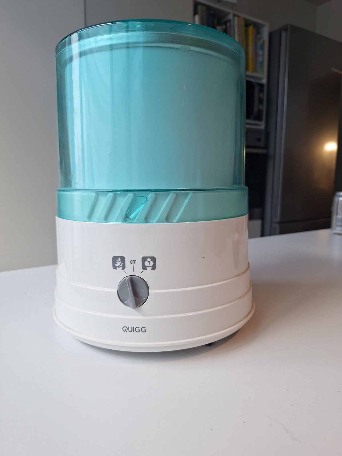 Ijsmachine / sorbetière Quigg met handleiding, Elektronische apparatuur, Ophalen of Verzenden, Gebruikt, Koelelement