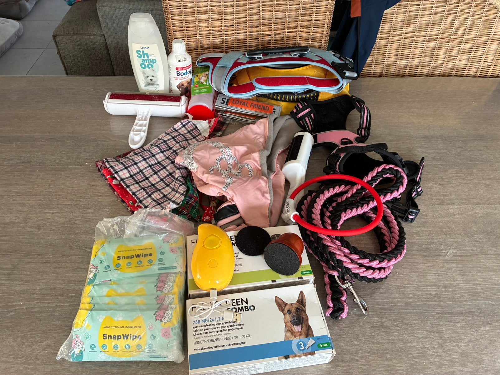 Heel lot honden gerief leiband l en xl, Ophalen, Gebruikt