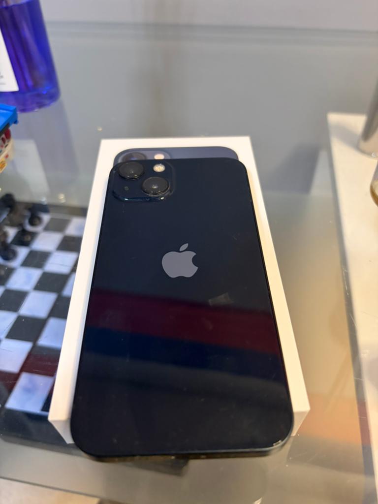 Iphone 13 128 Go + verre de protection + accessoires, Télécoms, Téléphonie mobile | Apple iPhone, Enlèvement ou Envoi, Comme neuf