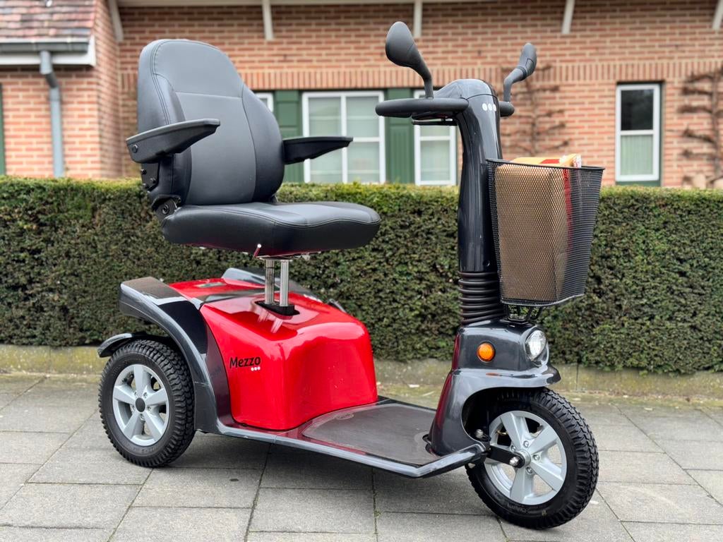 Scootmobiel L & M Mezzo 4 Elektrische scooter topstaat, Ophalen of Verzenden, Inklapbaar, Zo goed als nieuw, Elektrische rolstoel