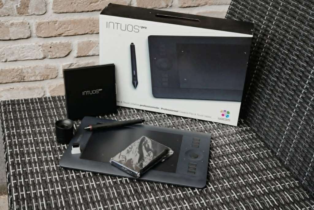 Wacom Intuos Pro Small tekentablet, Computers en Software, Tekentablets, Ophalen, Multi-touch, Zo goed als nieuw, Wacom