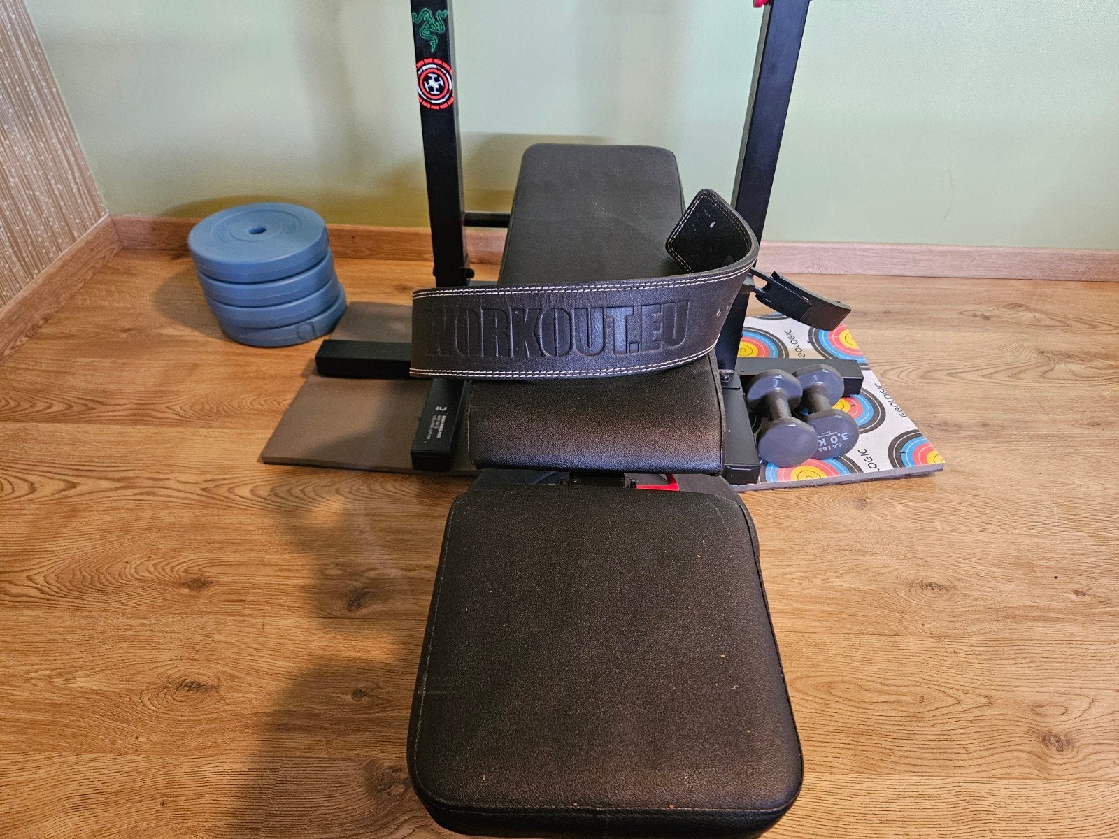 Benchpress met gewichten en fitnessgordel, Sport en Fitness, Fitnessapparatuur, Ophalen