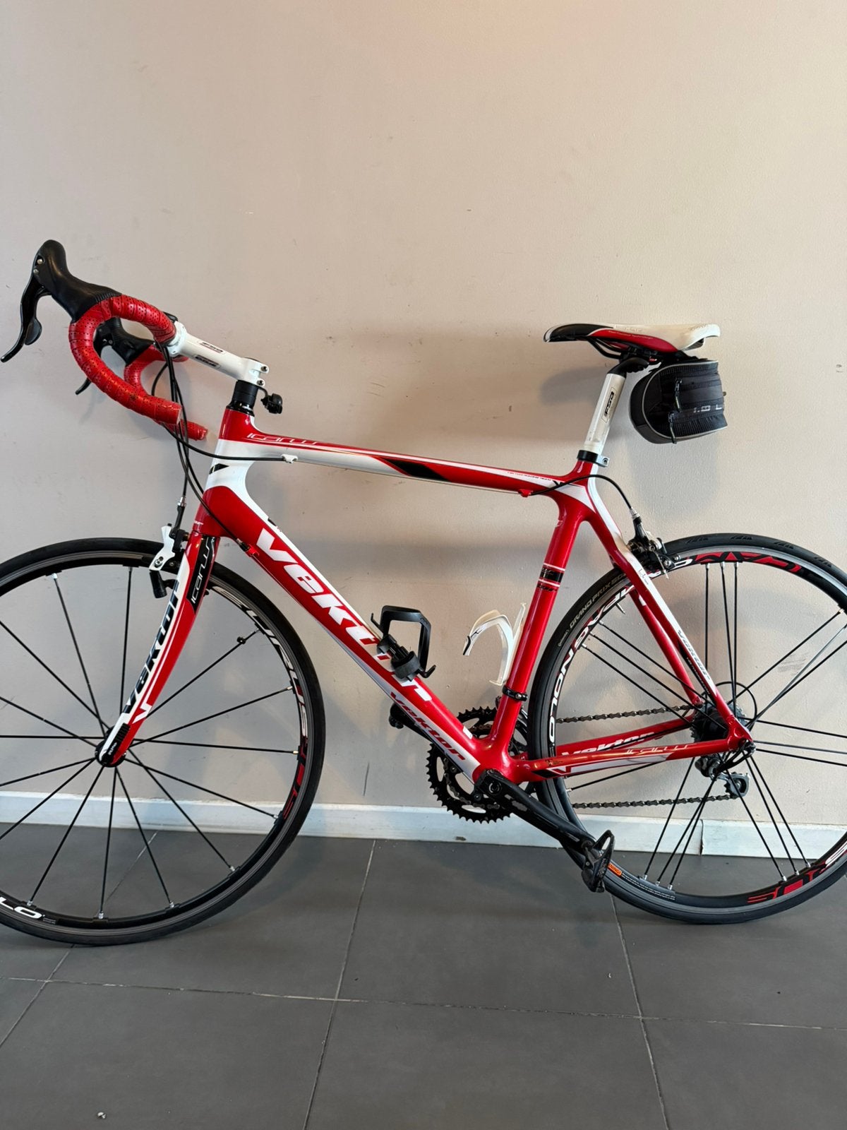 Vélo de course full carbone, Vélos & Vélomoteurs, Vélos | Vélos de course, Autres marques, Frein sur jante, Enlèvement, Hommes