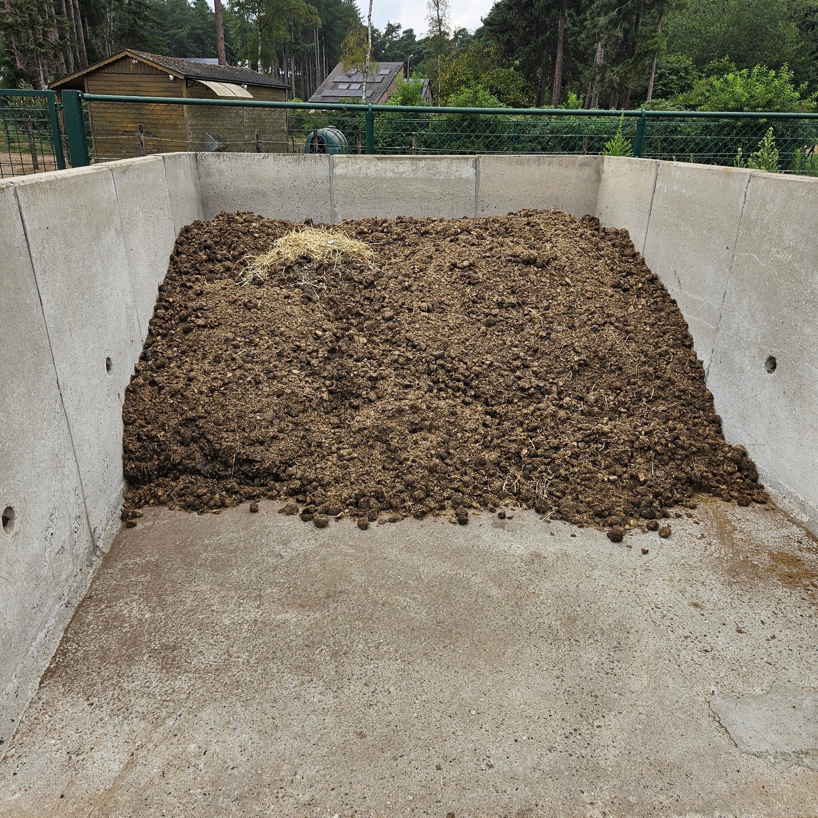 Paardenmest Gratis, Tuin en Terras, Ophalen, Mest