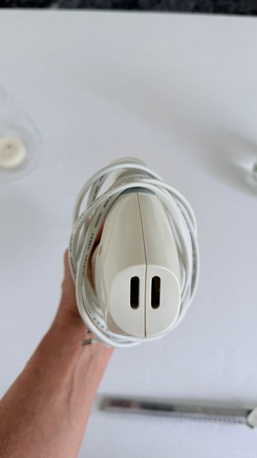 Kenwood electrisch snijmes met afneembare kartelbladen nieuw, Ophalen, Zo goed als nieuw