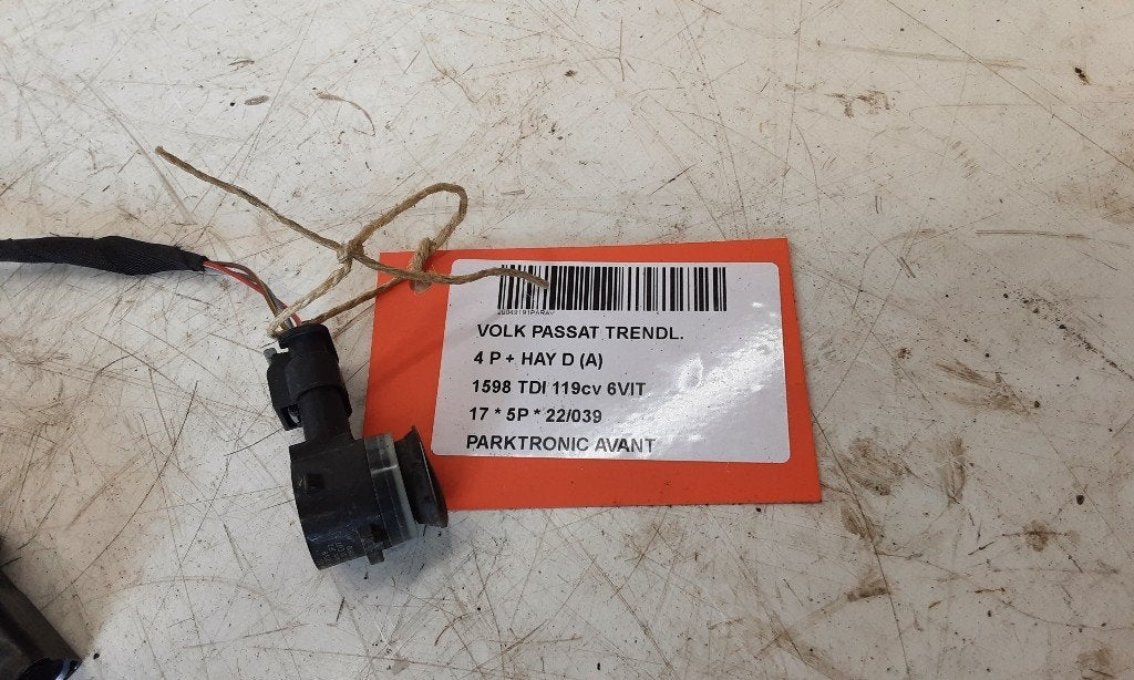 CAPTEUR AIDE AU STATIONNEMENT Passat (3G2) (5Q0915275B), Volkswagen, Volkswagen AG, Utilisé, Kundenbetreuung@volkswagen.de