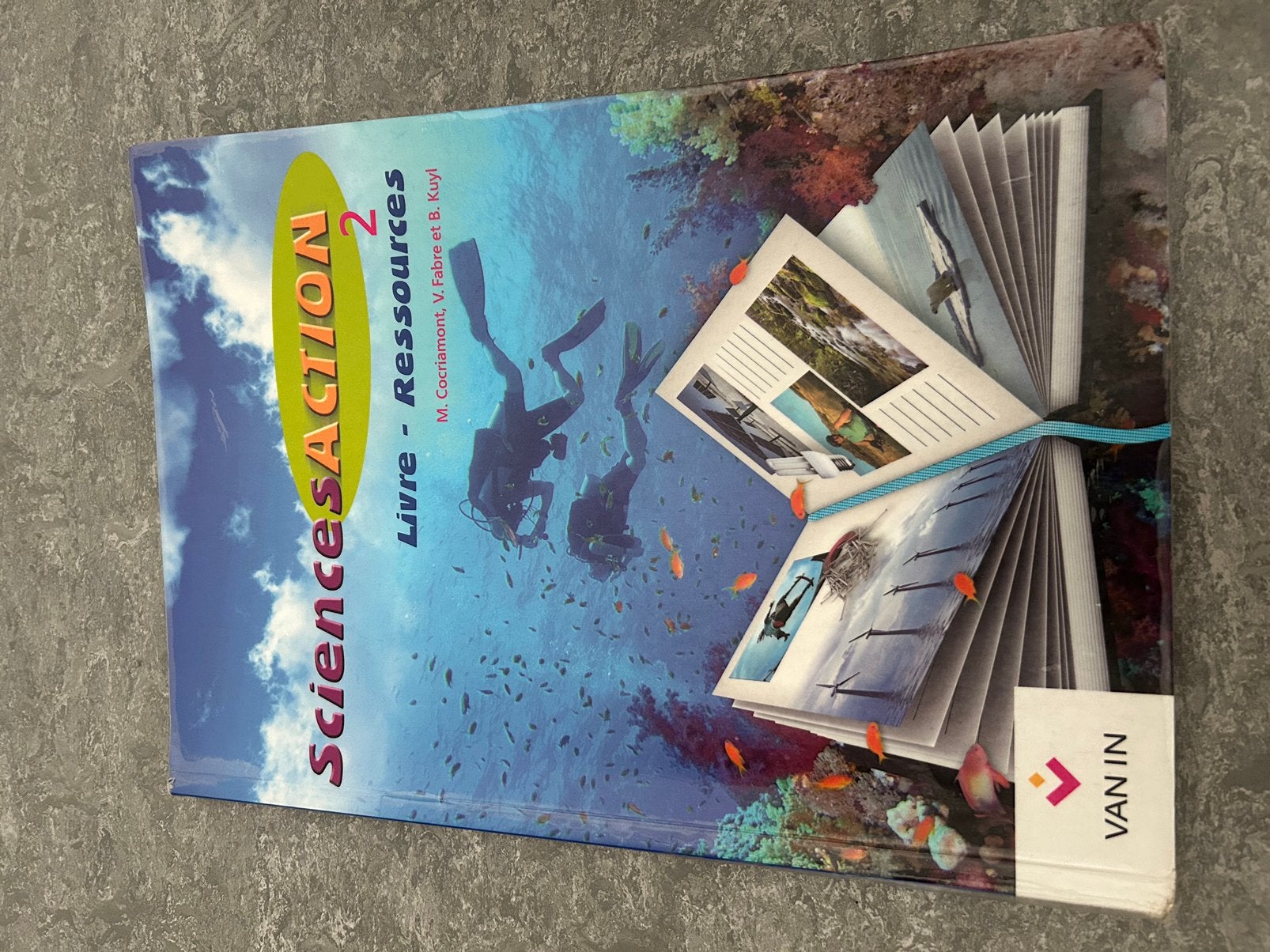Sciences action 2, Livres, Enlèvement, Comme neuf
