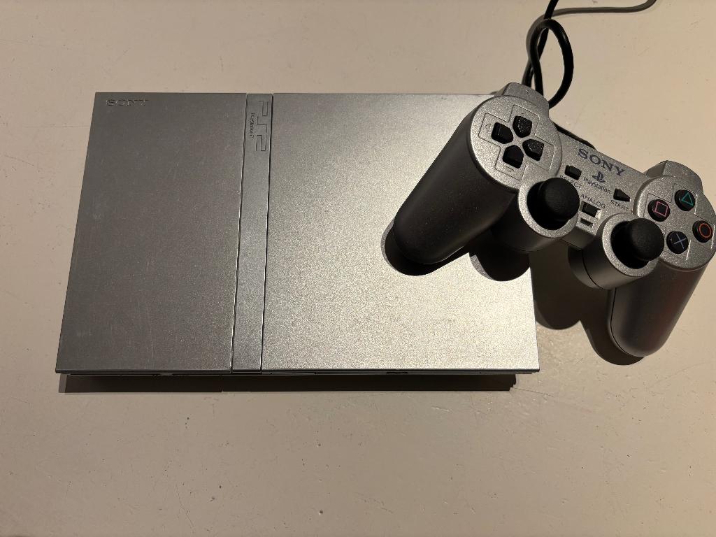 Playstation 2 mini, À partir de 7 ans, Aventure et Action, Comme neuf, Enlèvement
