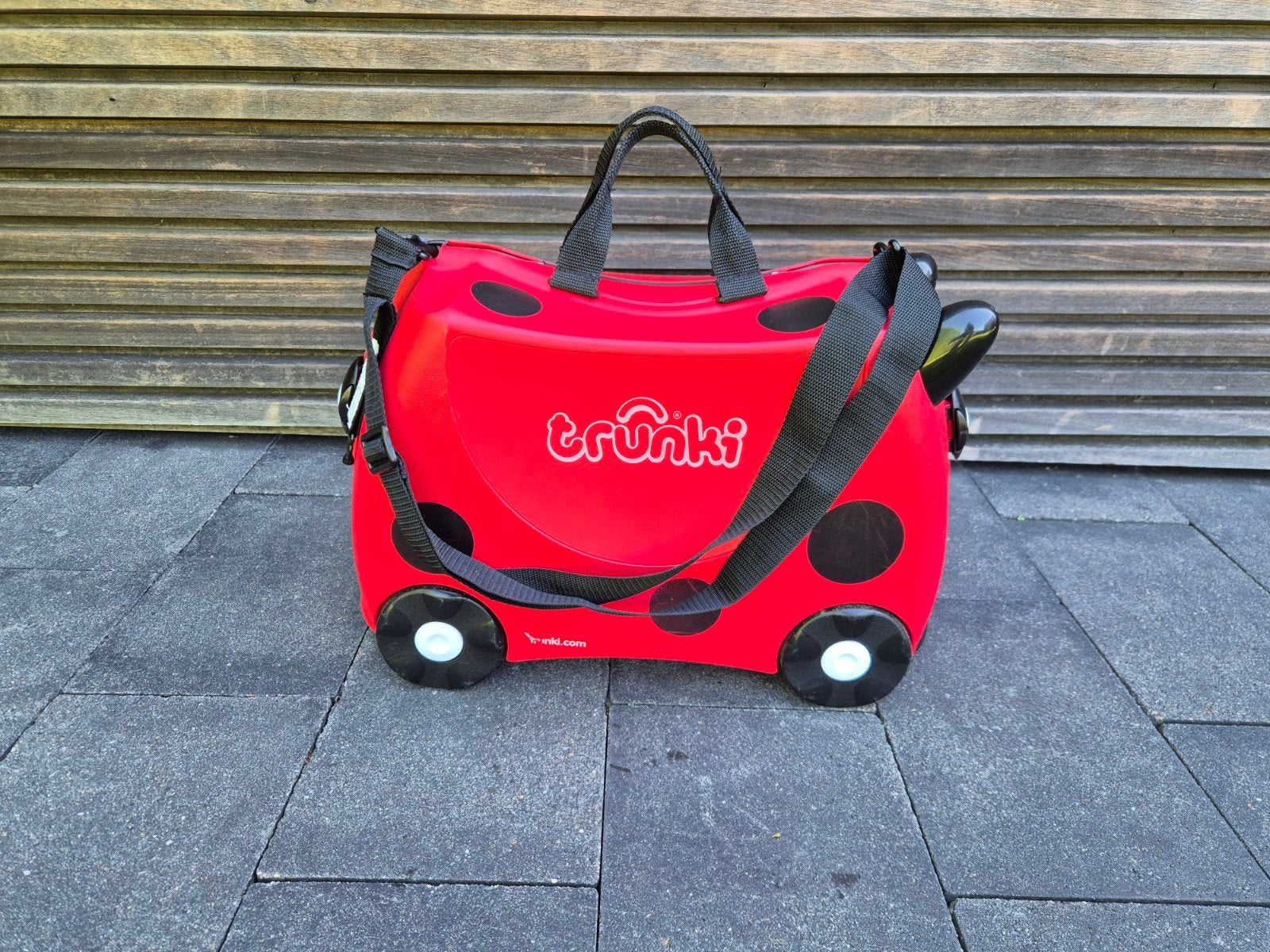 trunki reiskoffer, Ophalen