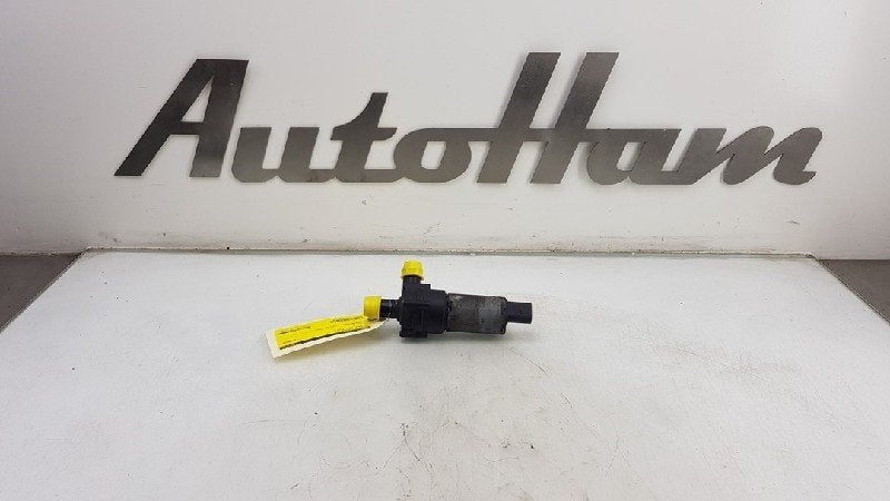 EXTRA EAU POMPE Golf IV (1J1) (|1J0965561A|3D0965561D|), Robert Bosch AG, Volkswagen, Utilisé, Robert-Bosch-Allee 1
74232  Abstatt, DE