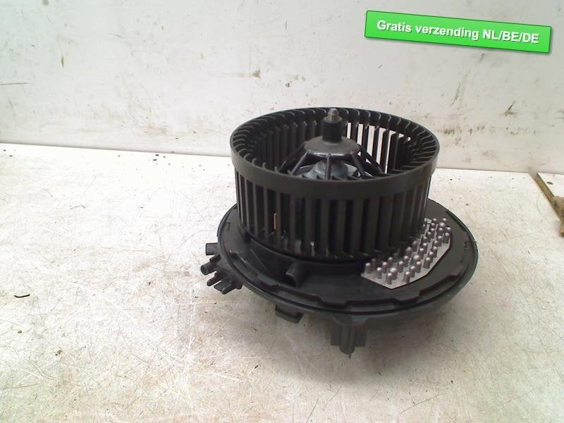KACHELVENTILATOR Audi A3 Allstreet (8YJ) (5WB819021A), Info@audi.de, Audi, Audi AG, Gebruikt