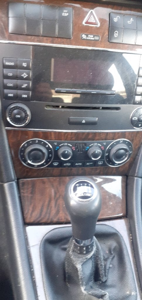 Mercedes class C, Achat, Série 200, Boîte manuelle, 5 portes