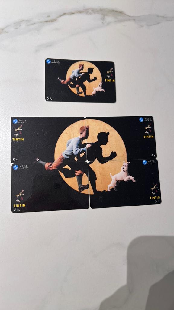 Hergé kuifje 5 telekaarten china satcom, Verzamelen, Stripfiguren, Ophalen of Verzenden, Kuifje, Zo goed als nieuw