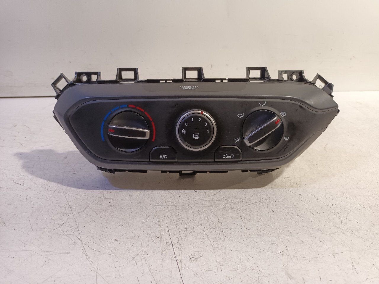 Bedieningspaneel kachel Hyundai i20, Onderdelen@venauto.nl, Van der Ven Autorecycling B.V., Gebruikt, Ettenseweg 76, 4706 PB Roosendaal, The Netherlands