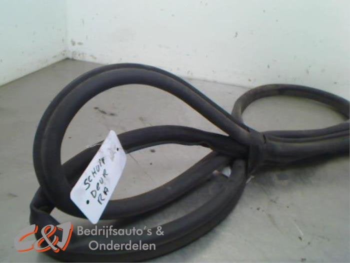 Joint caoutchouc porte coulissante droite d'un Peugeot Partn, -, 3 mois de garantie, Utilisé, -