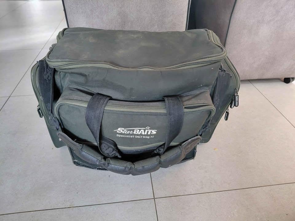 2 seau de pêche + 2 sac de pêche, Enlèvement, Comme neuf