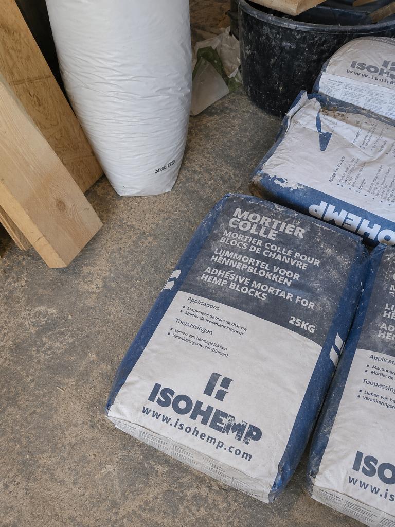 18 zakken Isohemp lijmmortel / mortier colle vr hennepblok, Bricolage & Construction, Isolation & Étanchéité, Neuf, Enlèvement