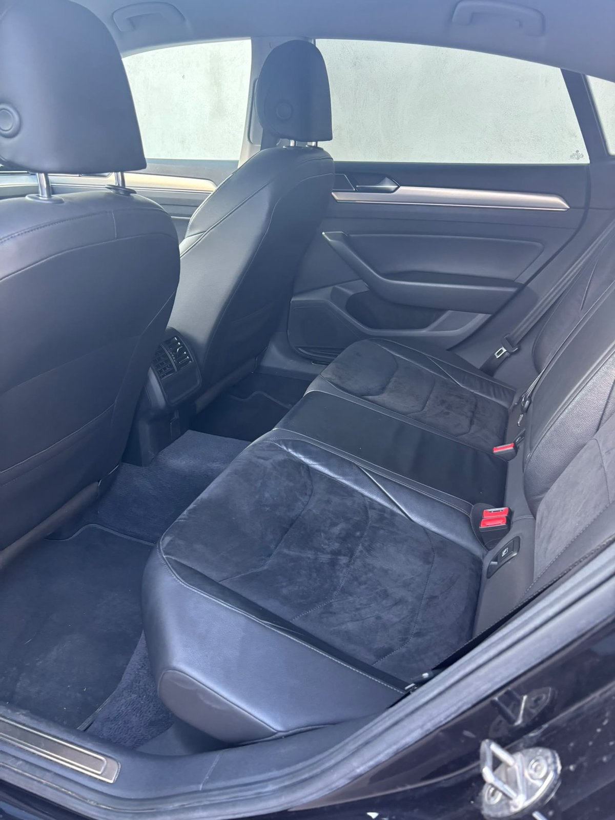VW Arteon 2.0 TDI DSG 150PK | Virtual Cockpit | Leder/, Arteon, Euro 6, https://public.car-pass.be/vhr/c97c0635-9418-47d8-b78d-ae2d39a2aeda