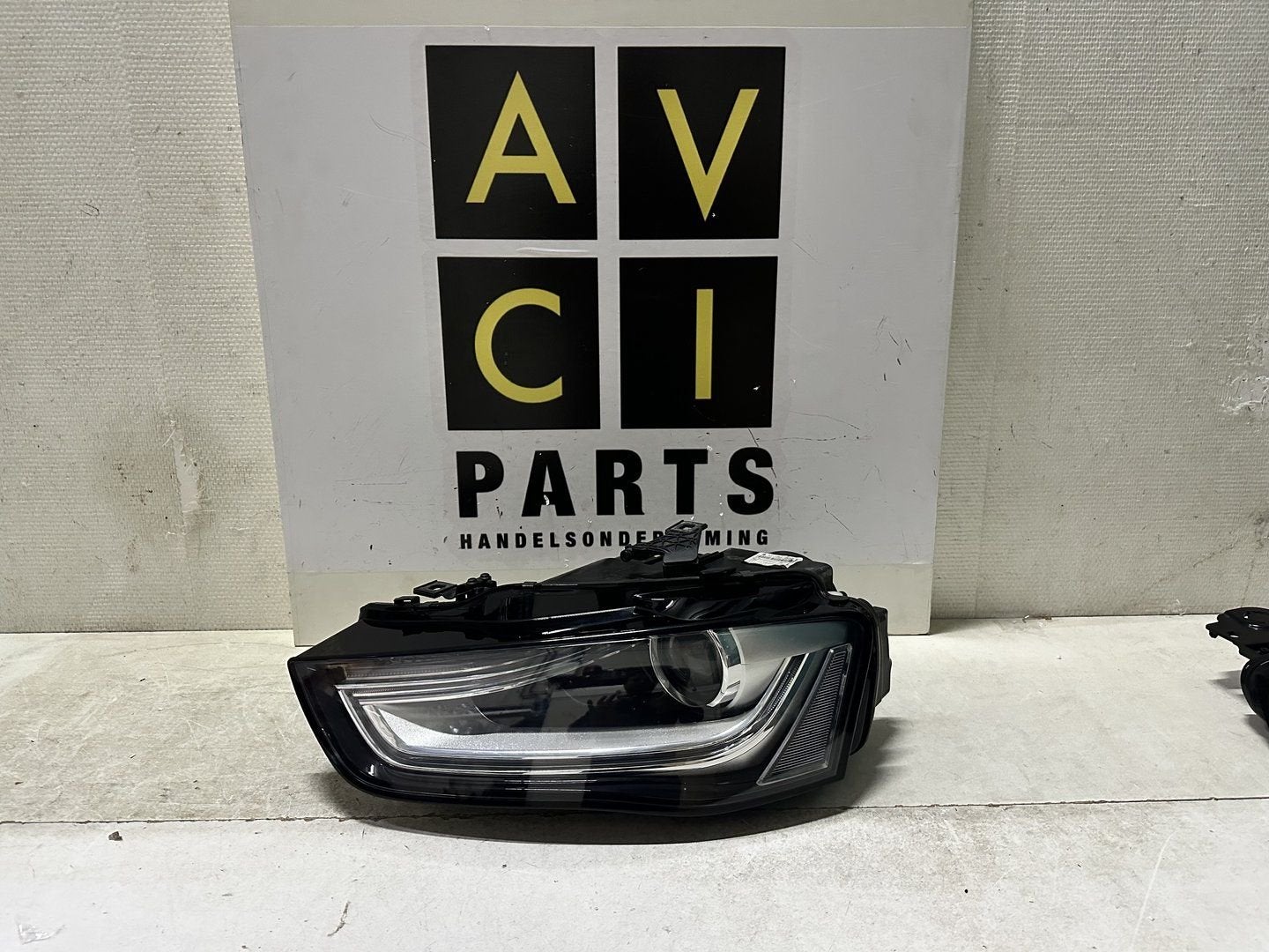 Koplamp Audi  A4 8K B8 facelIft xenon led links  8K0941005, -, Audi, Utilisé, -