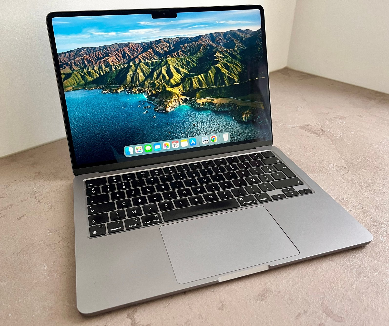 MacBook Air 13.6” M2 (2022) – 512 GB SSD – 8 GB RAM, Informatique & Logiciels, Apple Macbooks, 512 GB, Enlèvement, Utilisé, Azerty