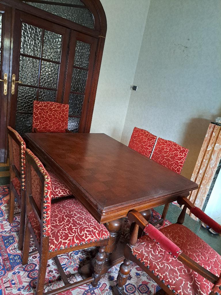 vintage Tafel met een schaakbordpatroon en 6 stoelen, Ophalen