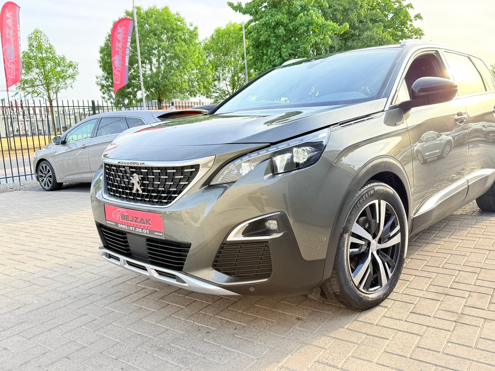 Peugeot 5008 GT line 130pk Automaat 7pl 1j Garantie, Automaat, Euro 6, Bedrijf, SUV of Terreinwagen