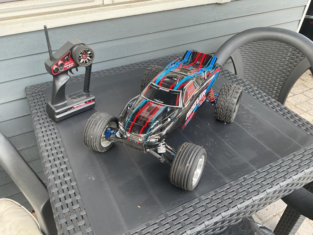 Traxxas rustler, Hobby & Loisirs créatifs, Modélisme | Radiocommandé & Téléguidé | Voitures, Échelle 1:10, Enlèvement ou Envoi