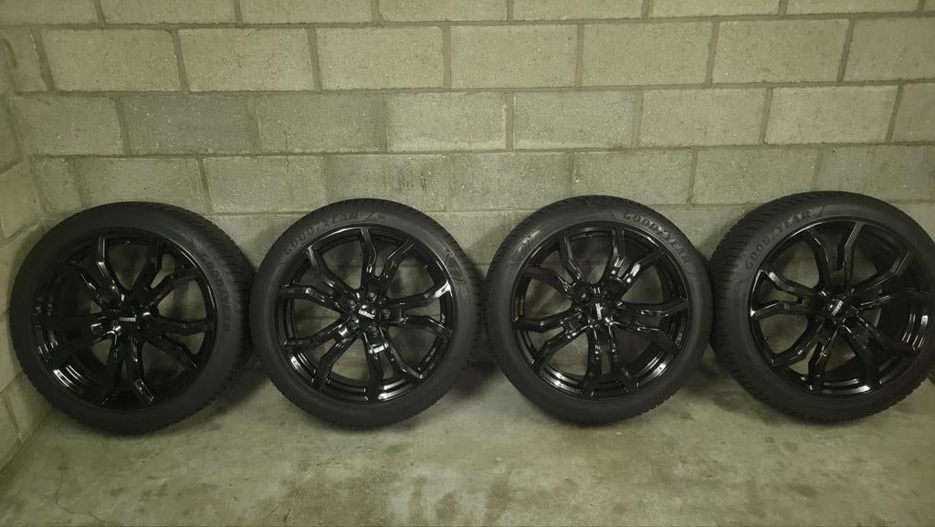 Velgen Nissan qashqai, Auto-onderdelen, Banden en Velgen, Ophalen, Gebruikt, Banden en Velgen, 235 mm