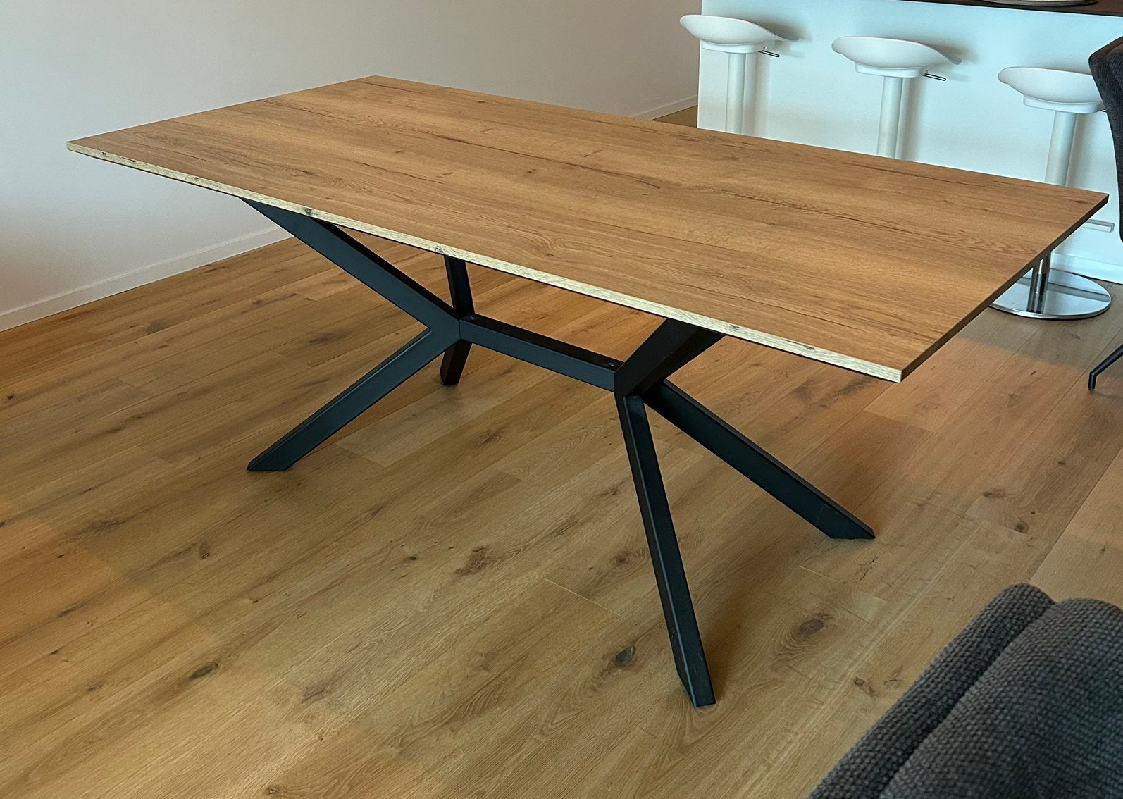 Moderne eettafel - perfecte staat, Huis en Inrichting, Ophalen, 50 tot 100 cm, Vijf personen of meer, Modern- industrieel