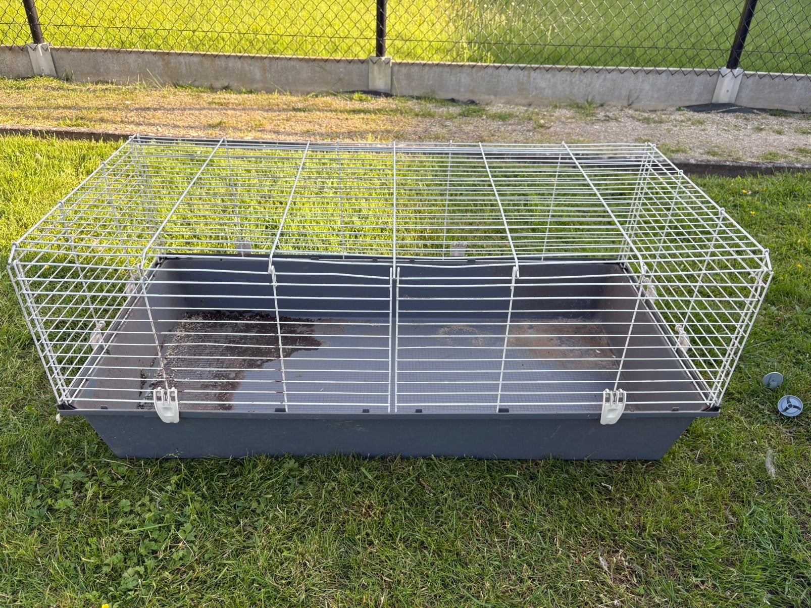 Konijnenhok te koop., Animaux & Accessoires, Rongeurs & Lapins | Cages & Clapiers, Enlèvement, Comme neuf, Niche
