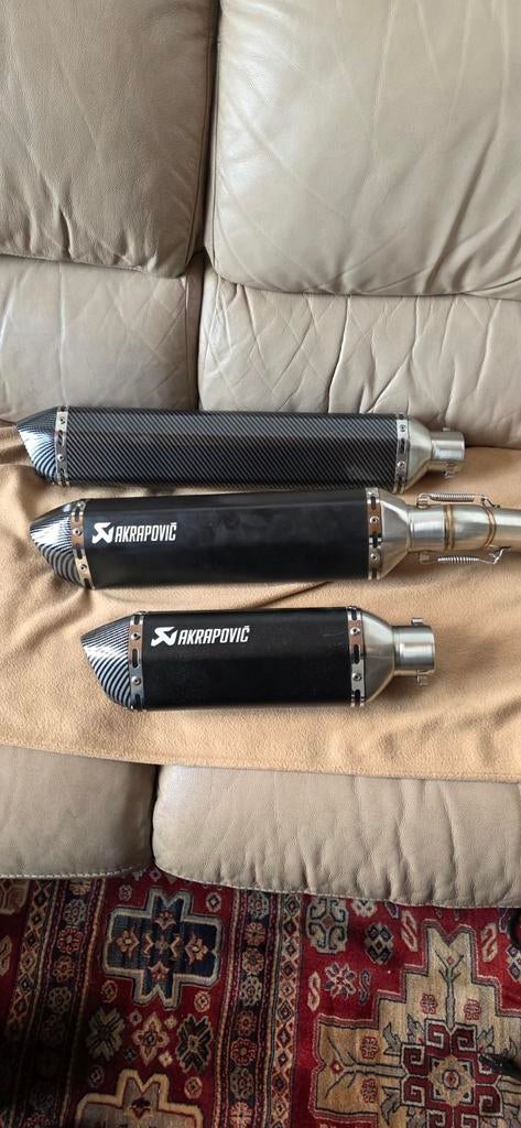 Akrapovic uitlaten past op een honda cbf600 51mm, Motoren, Ophalen