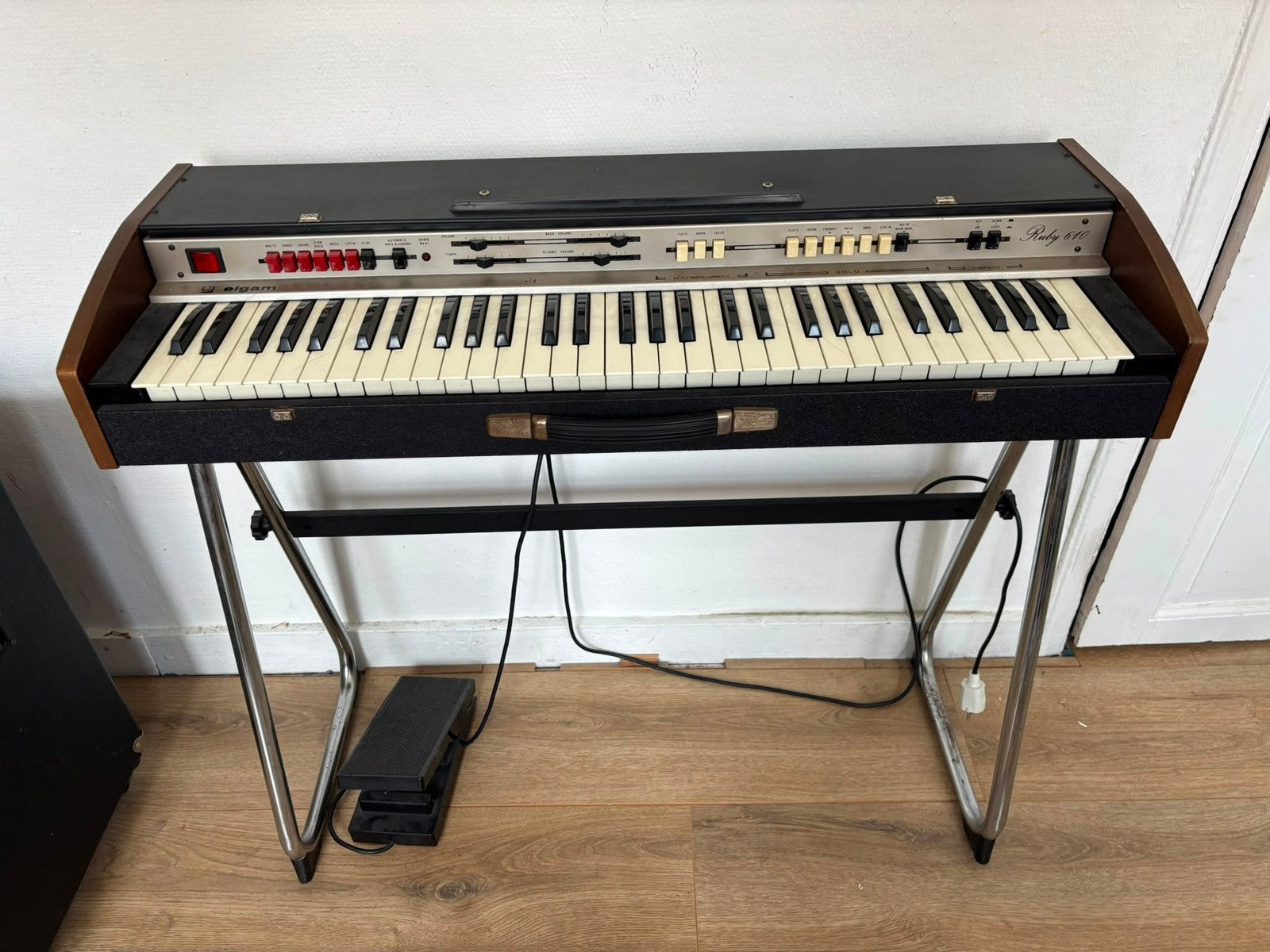 Elgam Ruby 610 orgel, Muziek en Instrumenten, Orgels, Ophalen, Zo goed als nieuw, Orgel