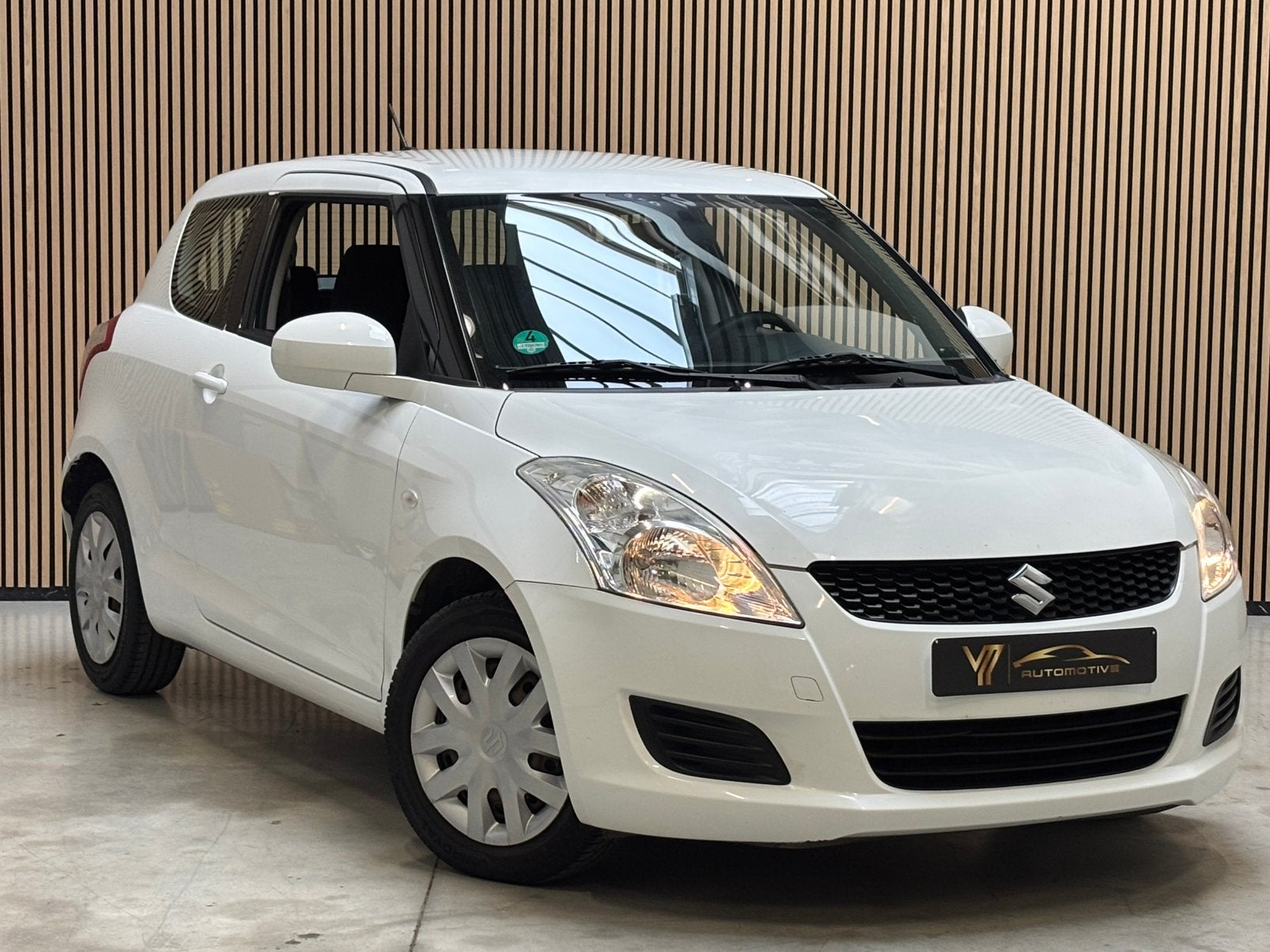 Suzuki swift 1.2 benzine 1jaar garantie, Auto's, Euro 5, Stof, Zwart, 69 kW
