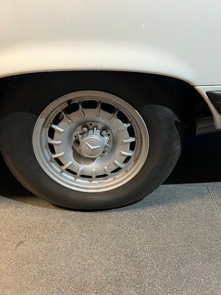 Mercedes 380 SL 1982, foto 7