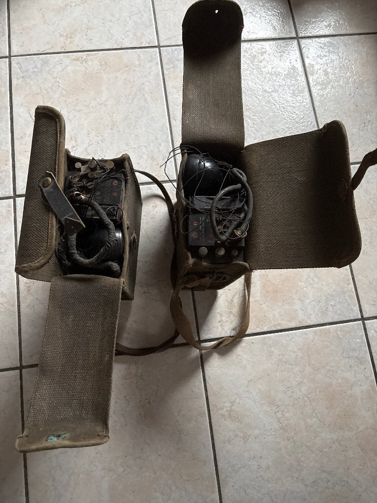 Téléphone de campagne us, Collections, Enlèvement