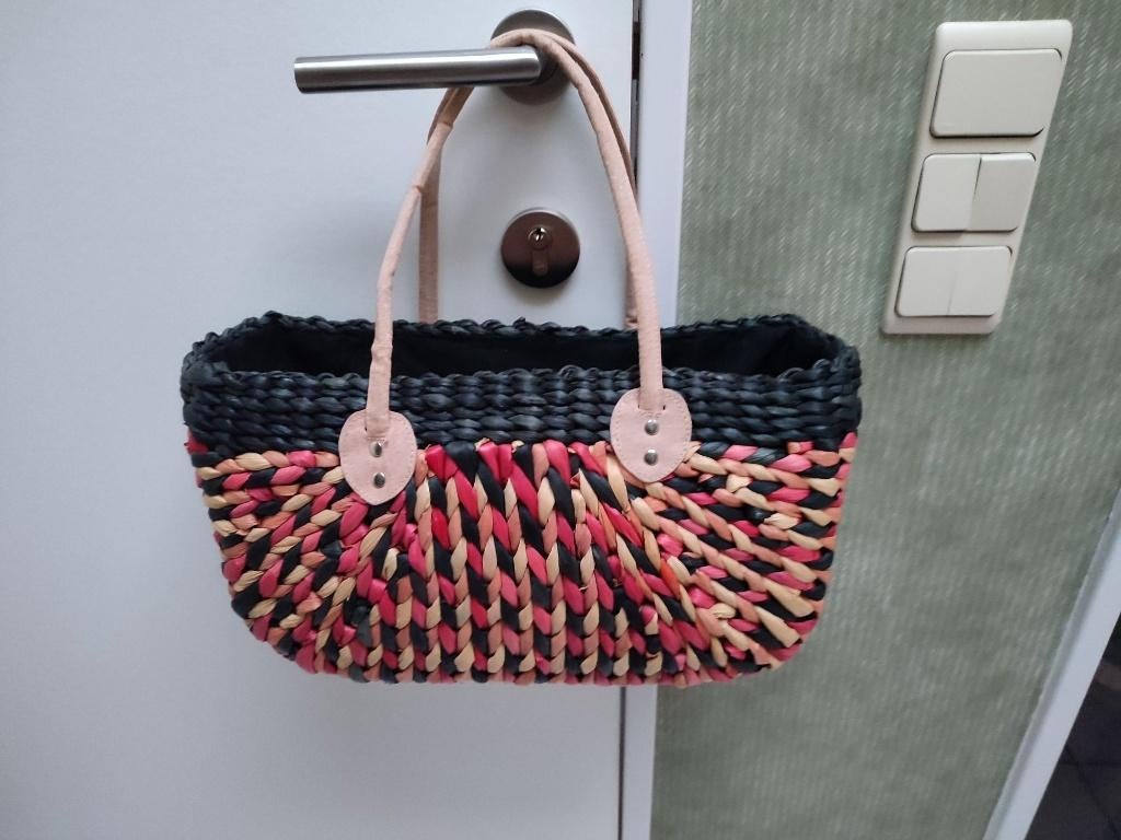 Rieten tas, Handtassen en Accessoires, Tassen | Damestassen, Ophalen of Verzenden, Nieuw, Overige kleuren, Shopper